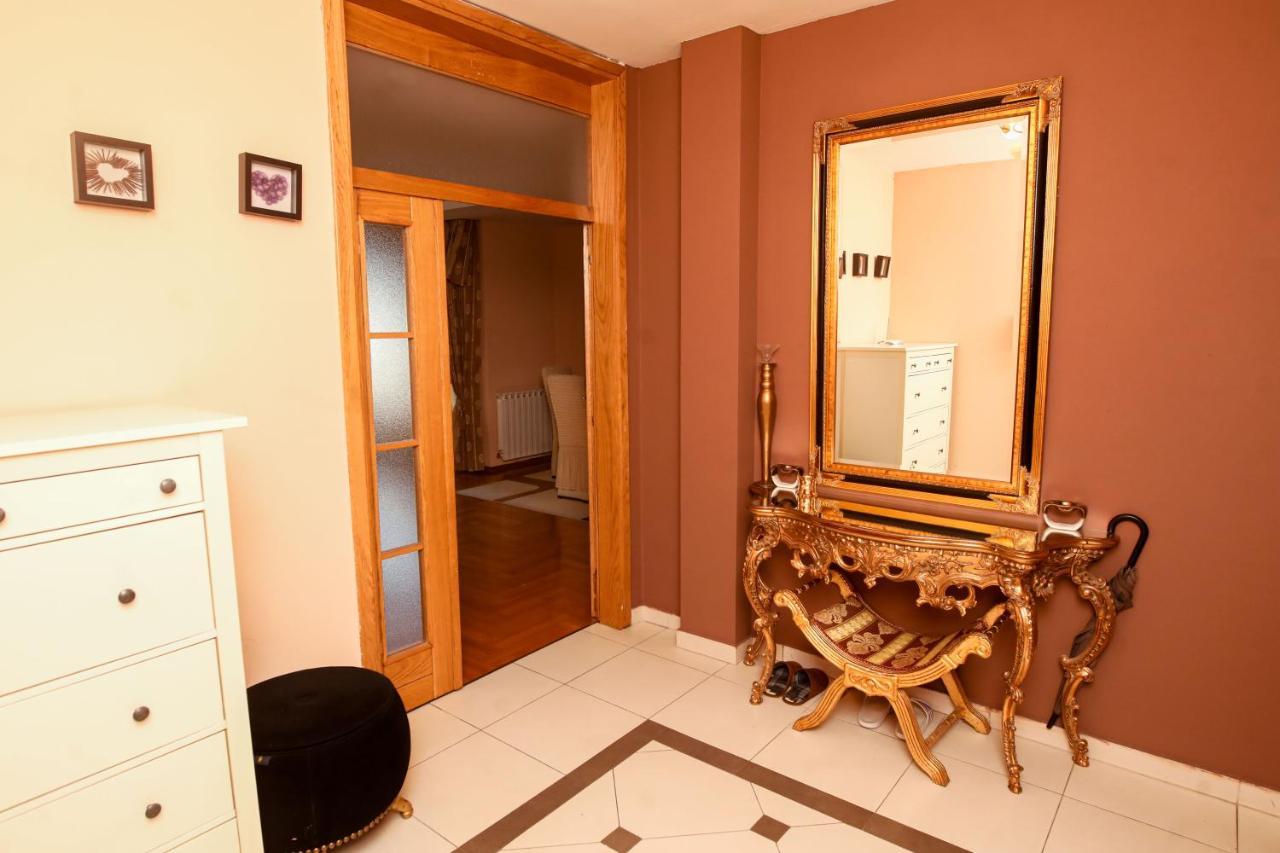 Ugodan I Luksuzan Apartman Баня-Лука Экстерьер фото