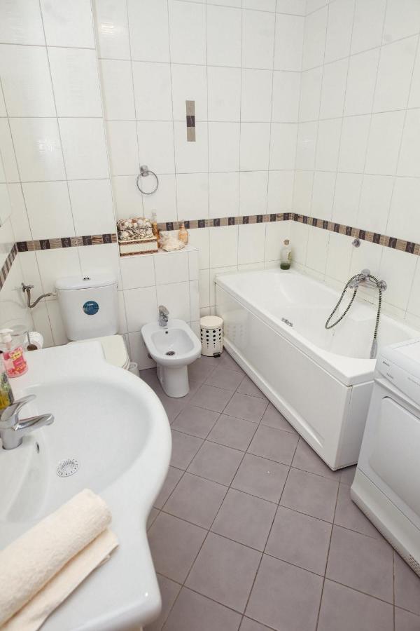 Ugodan I Luksuzan Apartman Баня-Лука Экстерьер фото