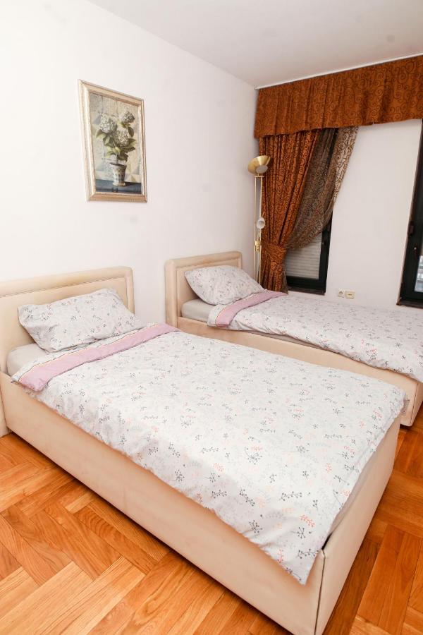 Ugodan I Luksuzan Apartman Баня-Лука Экстерьер фото